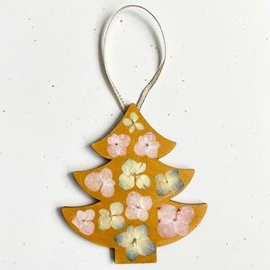 Pressed Flower Wooden Christmas Tree Ornament Gold